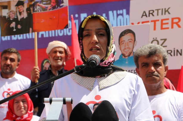 Foto - Bir zamanlar vatandaşa kepenk kapatmışlardı! 4 yıl sonra HDP Diyarbakır binasının kepengi kapatıldı