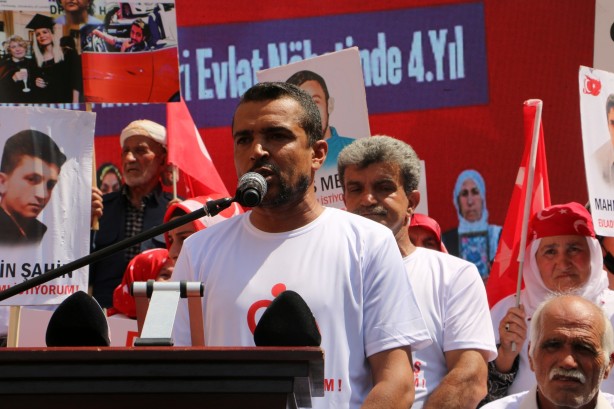 Foto - Bir zamanlar vatandaşa kepenk kapatmışlardı! 4 yıl sonra HDP Diyarbakır binasının kepengi kapatıldı