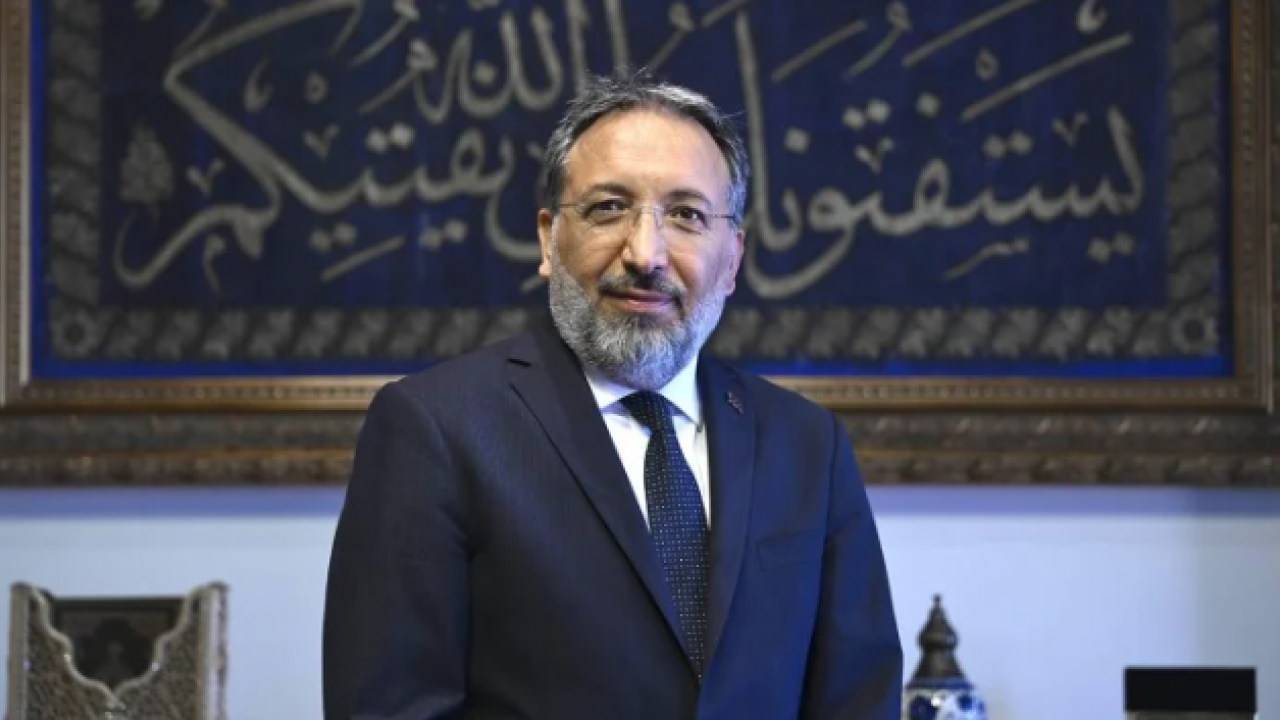 Foto - Bırak Diyanet yıpransın! Özgür Özel’in ‘Orta çağ’ benzetmesi… Murat Alan Yazdı