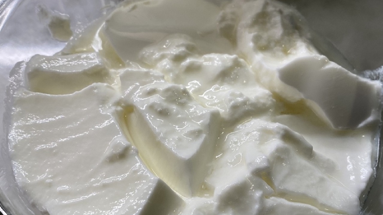 Bırakın satın almayı, elinizi bile sürmeyin! O iki markanın yoğurdunda zararlı madde tespit edildi