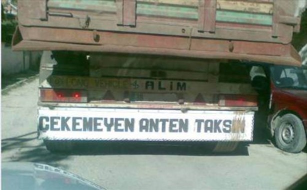 Foto - Birbirinden ilginç kamyon arkası yazıları