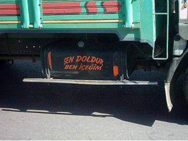 Foto - Birbirinden ilginç kamyon arkası yazıları