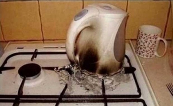 Foto - Birbirinden korkunç mutfak kazaları