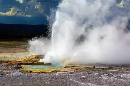 Foto - Birçok ilde yerin altından fışkırıyor! Petrol, gaz değil... Van halkı nefesini tuttu, yerin 1500 metre altına iniliyor