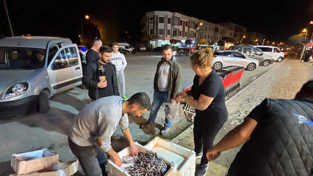 Foto - Birçok kişi böylesini ilk kez görüyor! Herkese bedava verildi