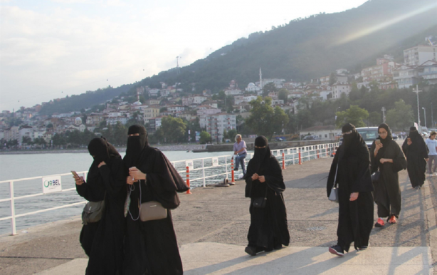 Foto - Birçok şehrimizde yaşayan Araplardan Türkiye'ye büyük darbe! Bir ara Ruslar yapıyordu, şimdi onlar başladı