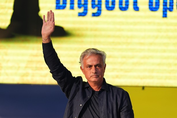Foto - Birçok takımı çılgına çevirmişti: Mourinho yıldız oyuncuyu getiriyor! Müthiş isim diyerek duyurdu…