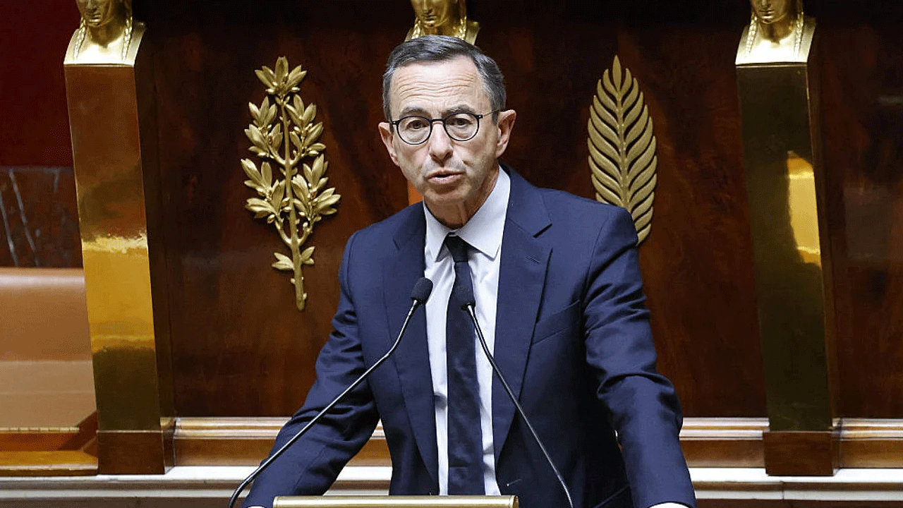 Foto - Biri şuna haddini bildirsin: Fransız bakandan küstah başörtüsü çağrısı!