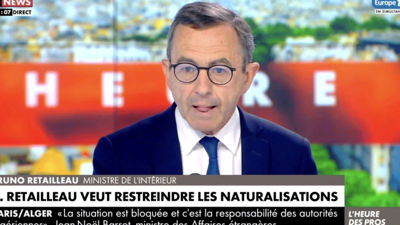 Biri şuna haddini bildirsin: Fransız bakandan küstah başörtüsü çağrısı!