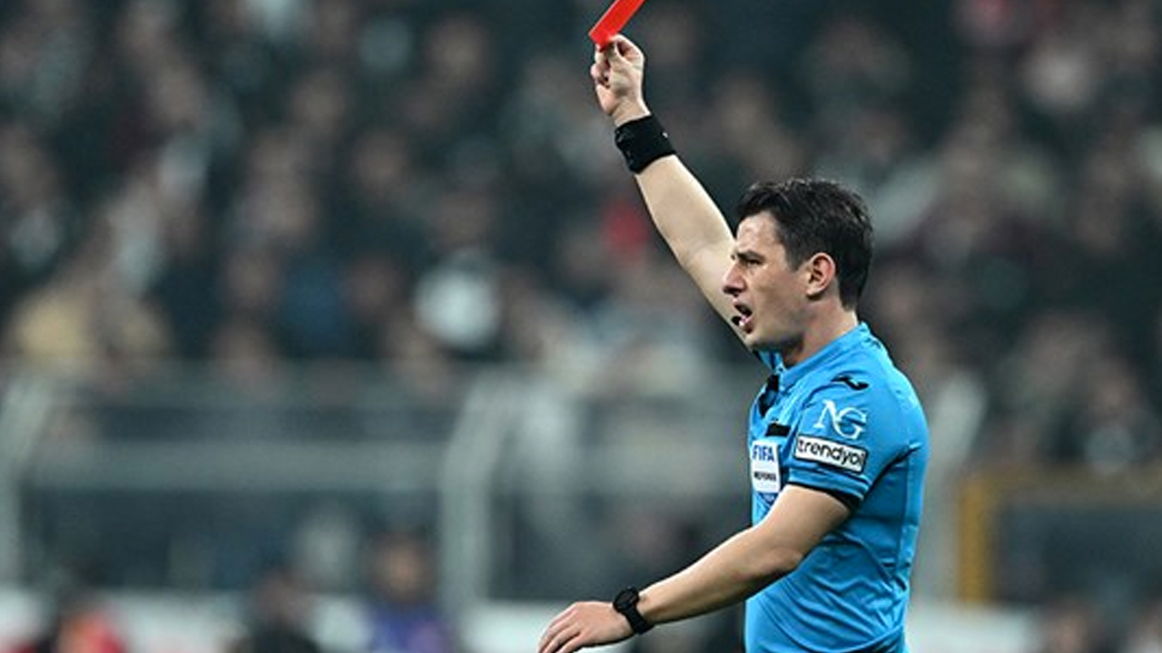 Foto - Birileri de yumruğu hak etti diyenler haklı mı? Dünya bu rezilliği konuşuyor! Sıra 24 Şubat’ta mı?