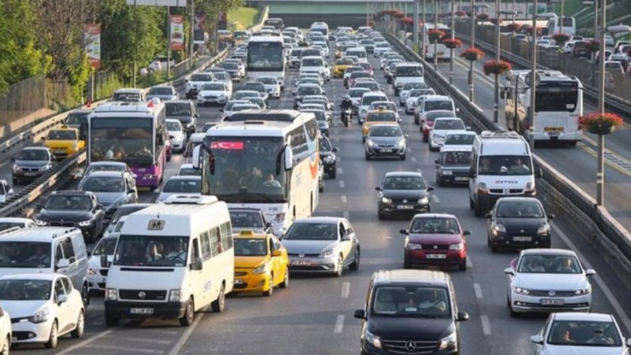 Foto - Birinci sırada hangisi var? Türkiye'de en çok trafiğe kayıtlı 13 otomobil açıklandı