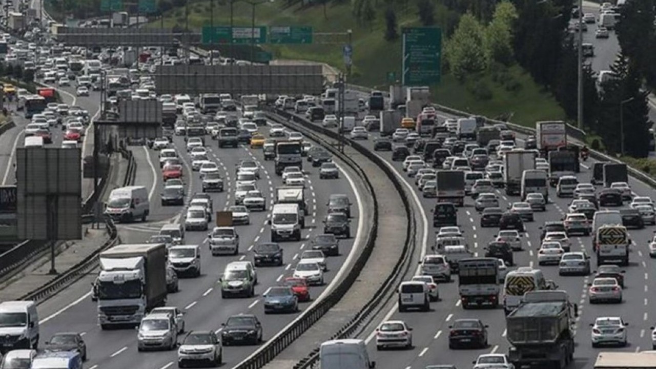 Foto - Birinci sırada hangisi var? Türkiye'de en çok trafiğe kayıtlı 13 otomobil açıklandı