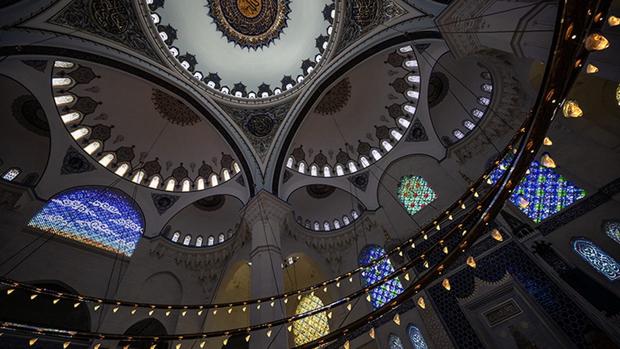 Foto - Birinci sıradaki şehrimiz herkesi ters köşe yaptı! Kişi başına düşen cami sayısında o il ezber bozdu