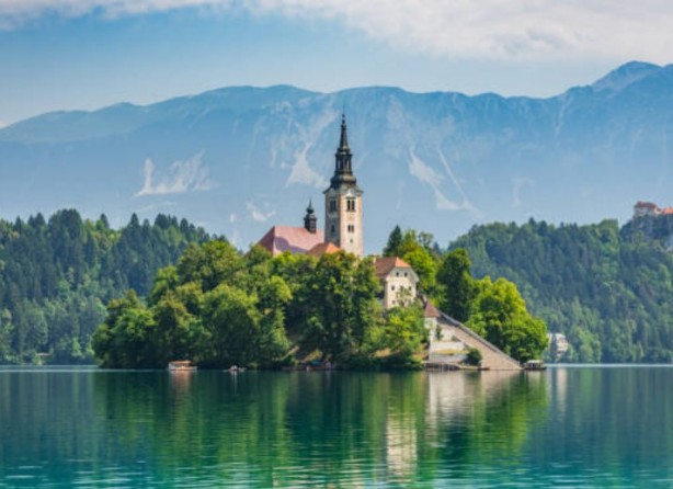 Foto - Birinci ülkeye bakın! İşte Avrupa'da en uzun yaşanılan ülke