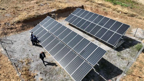 Foto - Bitlis'te 60 noktada bulundu! Saniyede 6-7 litre akıyor