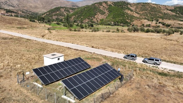 Foto - Bitlis'te 60 noktada bulundu! Saniyede 6-7 litre akıyor