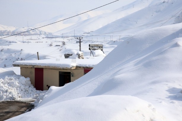 Foto - Bitlis'te çığ tehlikesi! 40 ev boşaltıldı