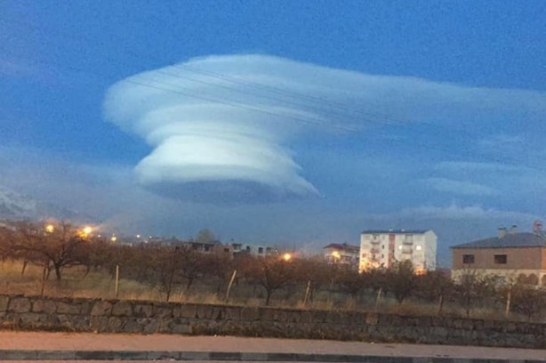 Foto - Bitlis'teki sıradışı bulut tabakası görenleri şaşırttı