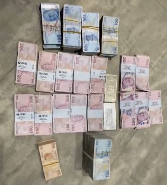 Foto - Bitmediler! 47 ilde FETÖ operasyonu! Güncel yapılanmaya darbe 208 gözaltı… Yurt dışı bağlantıları deşifre edildi.