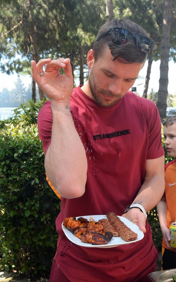 Foto - Bizden biri "Lukas Podolski"