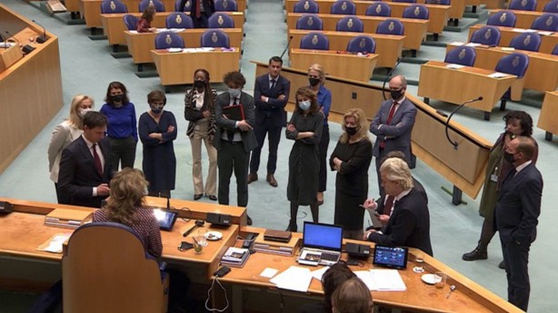 Foto - Bizim laikçiler buna ne diyecek? Meclis'te Allah'a yemin etmek zorundalar!