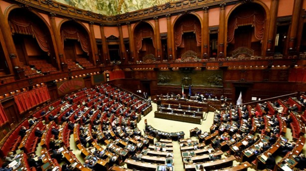 Foto - Bizim laikçiler buna ne diyecek? Meclis'te Allah'a yemin etmek zorundalar!