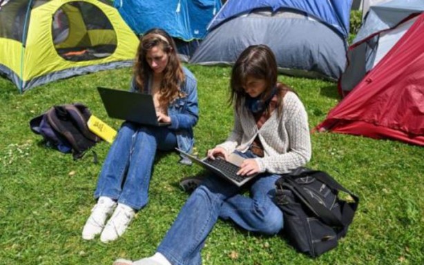 Foto - Bizimkilerin yapamadığını yaptılar! Gazze için açlık grevi başlattılar