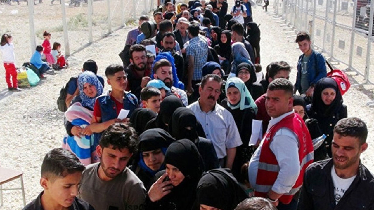 Foto - BM dünyaya ilan etti: 80 bin kişi bir anda Türkiye'yi terk etti! Her gün 2 bin kişi gidiyor