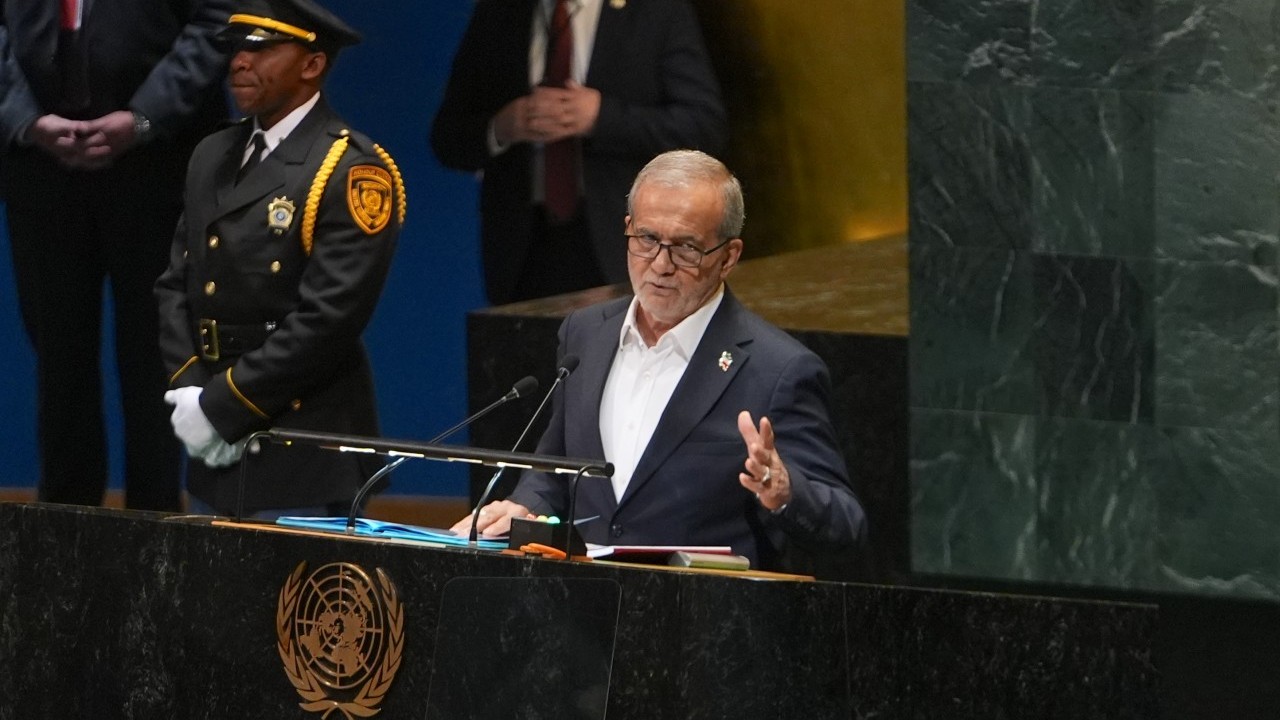 Pezeşkiyan: Nükleer bomba üretme peşinde değiliz ve olmayacağız! İran nükleer bomba mı yapıyor? 