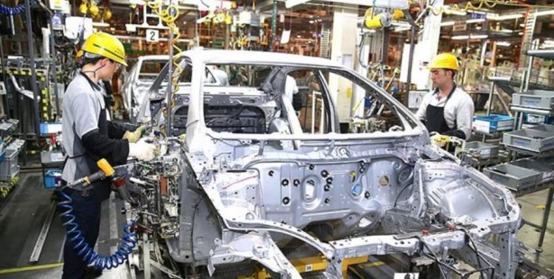 Foto - BMW CEO’sundan şaşırtan elektrikli otomobil itirafı: Onlarla rekabet etmek imkansız!