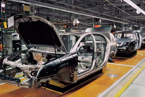 Foto - BMW CEO’sundan şaşırtan elektrikli otomobil itirafı: Onlarla rekabet etmek imkansız!