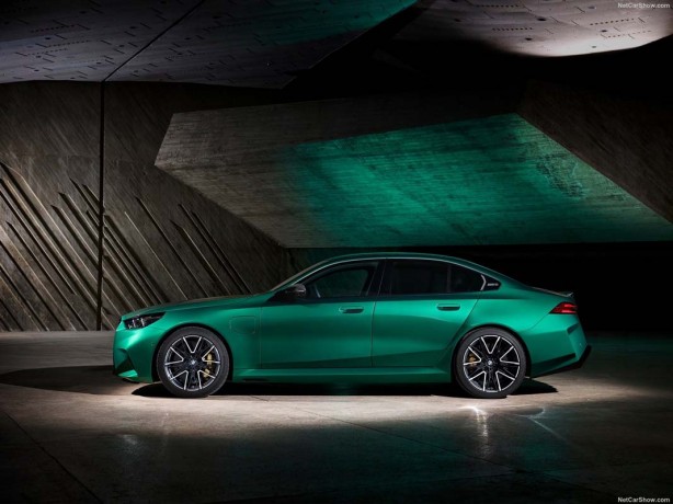 Foto - BMW öyle bir model tanıttı ki! 0’dan 100 km/s hıza sadece 3.5 saniyede ulaşıyor! O otomobil ne zaman Türkiye’de yollara çıkacak?