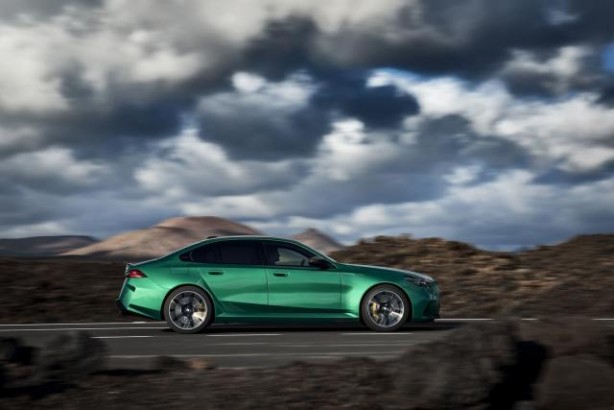 Foto - BMW öyle bir model tanıttı ki! 0’dan 100 km/s hıza sadece 3.5 saniyede ulaşıyor! O otomobil ne zaman Türkiye’de yollara çıkacak?