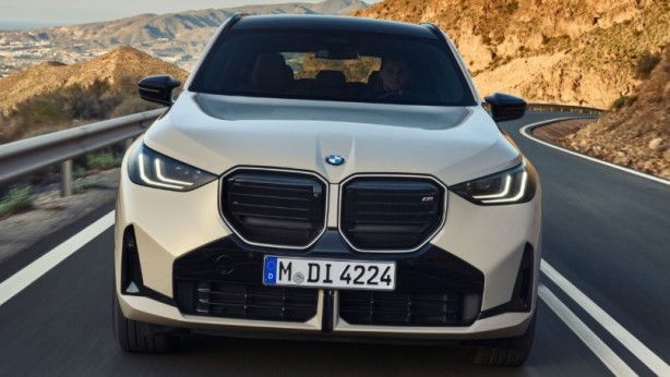 BMW yeni SUV modelini tanıttı! İşte aracın özellikleri