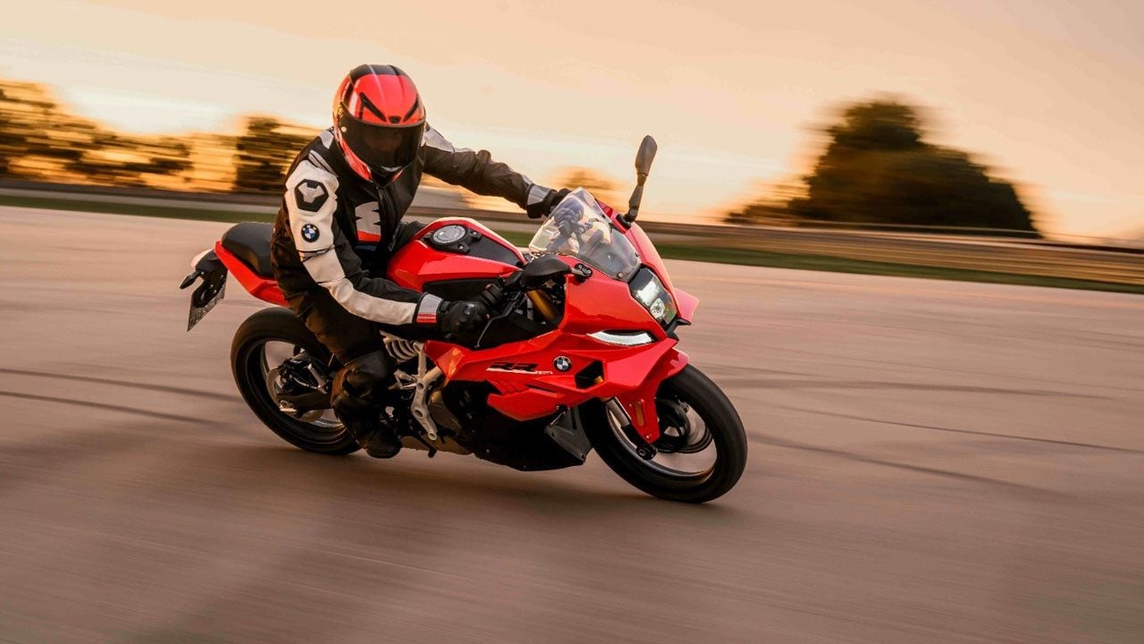 BMW’nin yeni yarışçı ruhu ortaya çıktı! F 450 RR Türkiye’ye geliyor