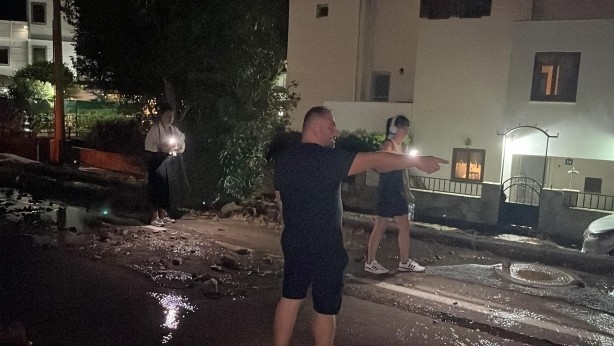 Foto - Bodrum'da su hattı bomba gibi patladı
