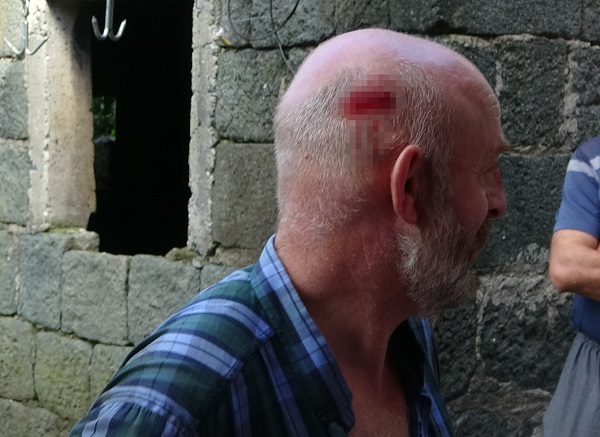 Boğa sahibini kan revan içinde bıraktı