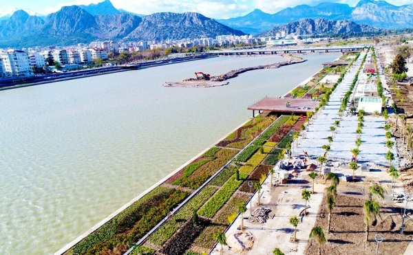 Boğaçayı’nın rengi bu sebeple değişti