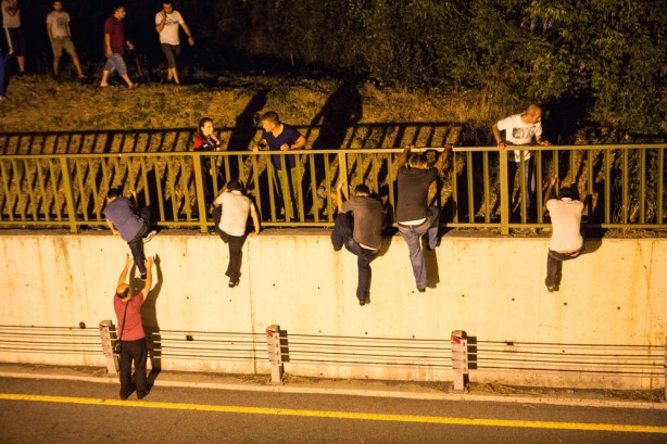 Foto - Boğaz Köprüsü'nün tepesinde sniperlı hain
