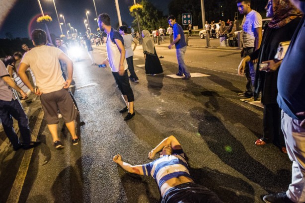 Foto - Boğaz Köprüsü'nün tepesinde sniperlı hain