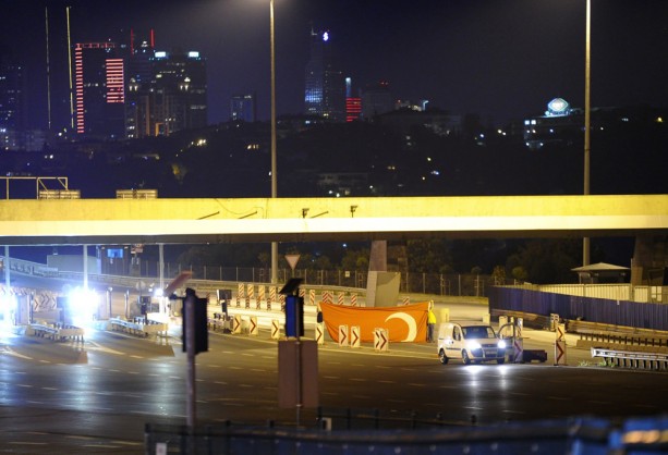 Foto - Boğaz Köprüsü'nün tepesinde sniperlı hain