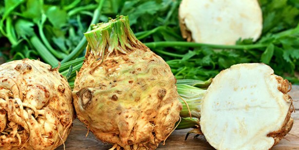 Foto - Boğaz sızısına konutta natürel çözüm! Boğaz ağrısına ne iyi gelir? İbrahim Saraçoğlu: 2 dakikada...