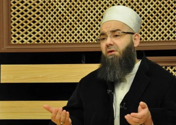 Foto - Boğazı sıkılmıştı! Ölümden dönen Cübbeli Ahmet Hoca isim verdi