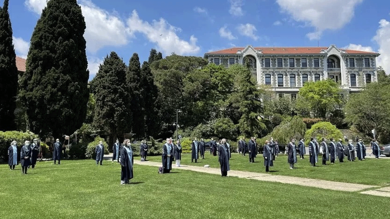 Foto - Boğaziçi Üniversitesi'nde dikilen akademisyenlerin maaşları dudak uçuklattı