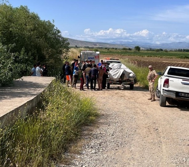 Foto - Boğulmaktan son anda kurtarıldılar