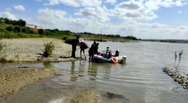 Boğulmaktan son anda kurtarıldılar