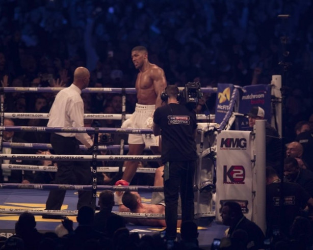 Foto - Boksta yeni bir tarih yazıldı!