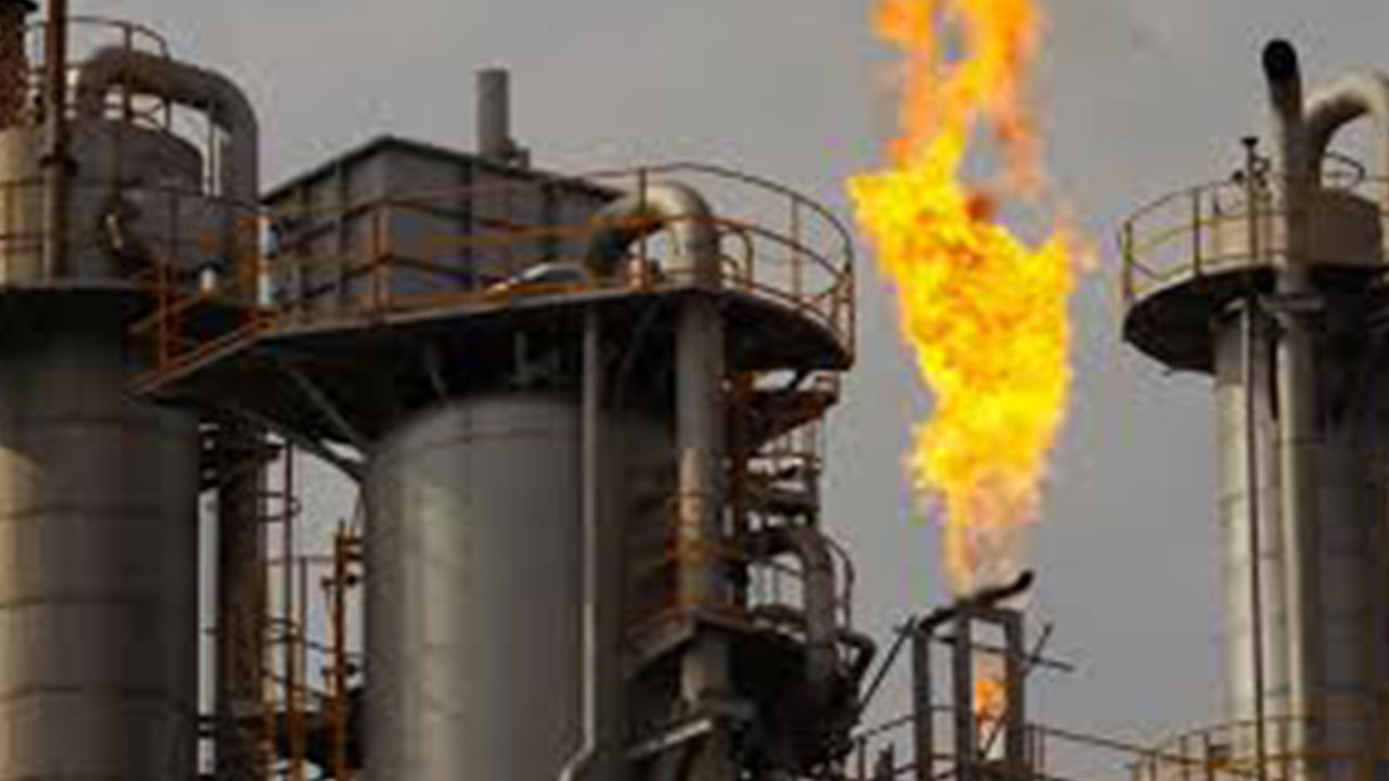 Foto - Bölge doğalgaz kaynıyor: 'Siz gazı bulursunuz' deyip kuyuları Türkiye'ye teslim ettiler