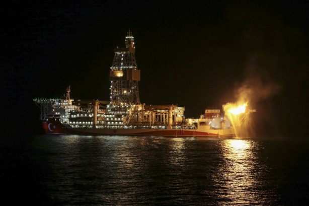 Foto - Bölge doğalgaz kaynıyor! Türk gemisi gaz emareleri üzerine bölgeye yönlendirildi, müjde her an gelebilir