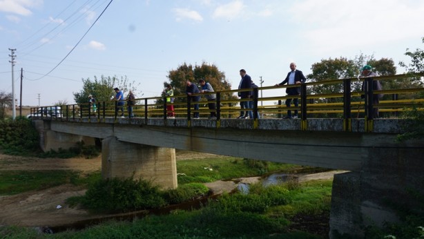 Foto - Bölge halkını isyan ettiren ihmal! Böyle olur CHP'li belediyenin denetlemesi